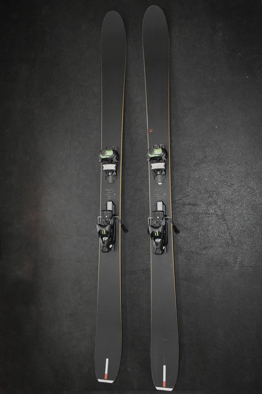 Season Nexus demo skis, black wtih black bindings